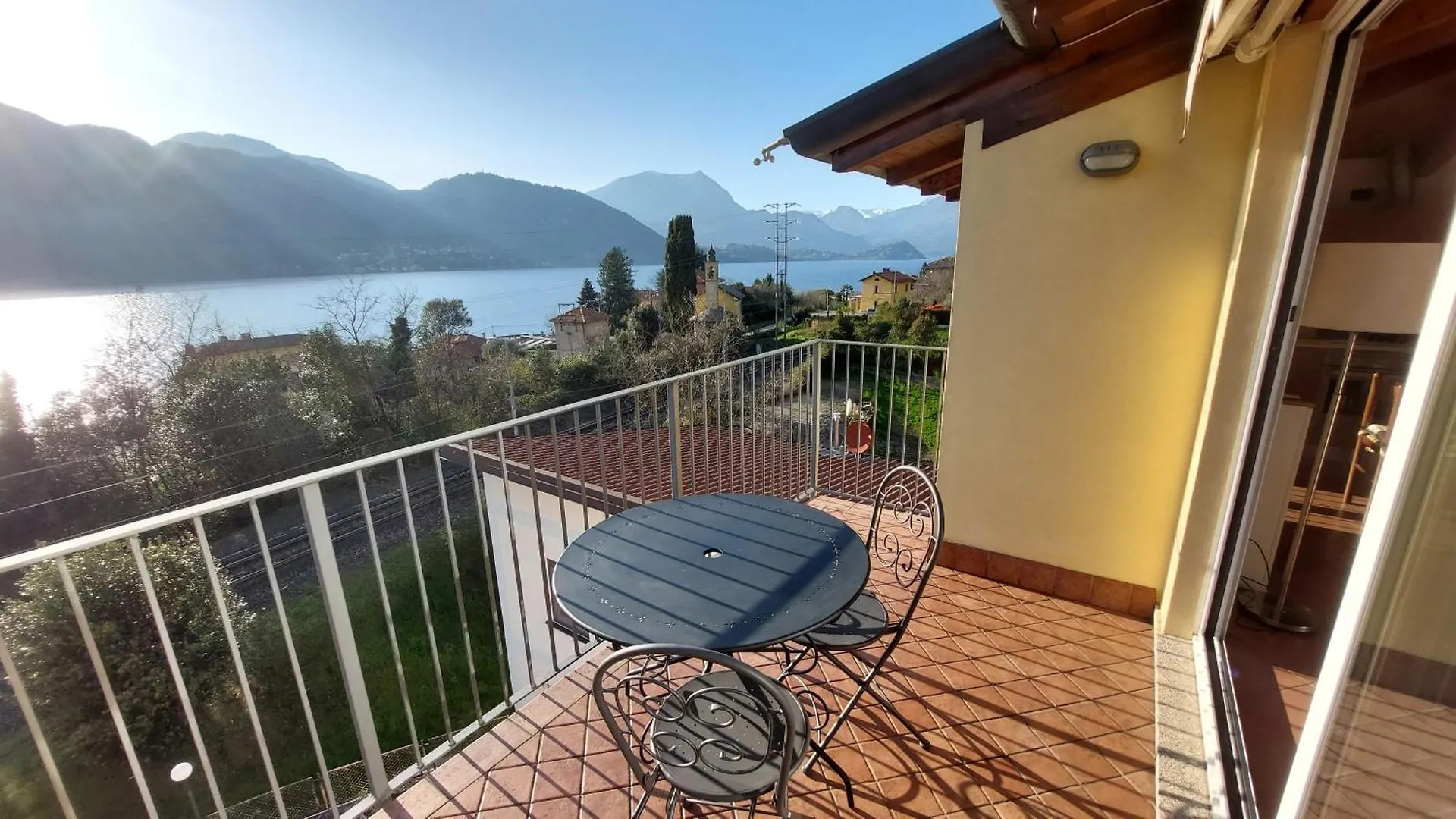 Mansarda Luce Di Lago Lierna Apartment
