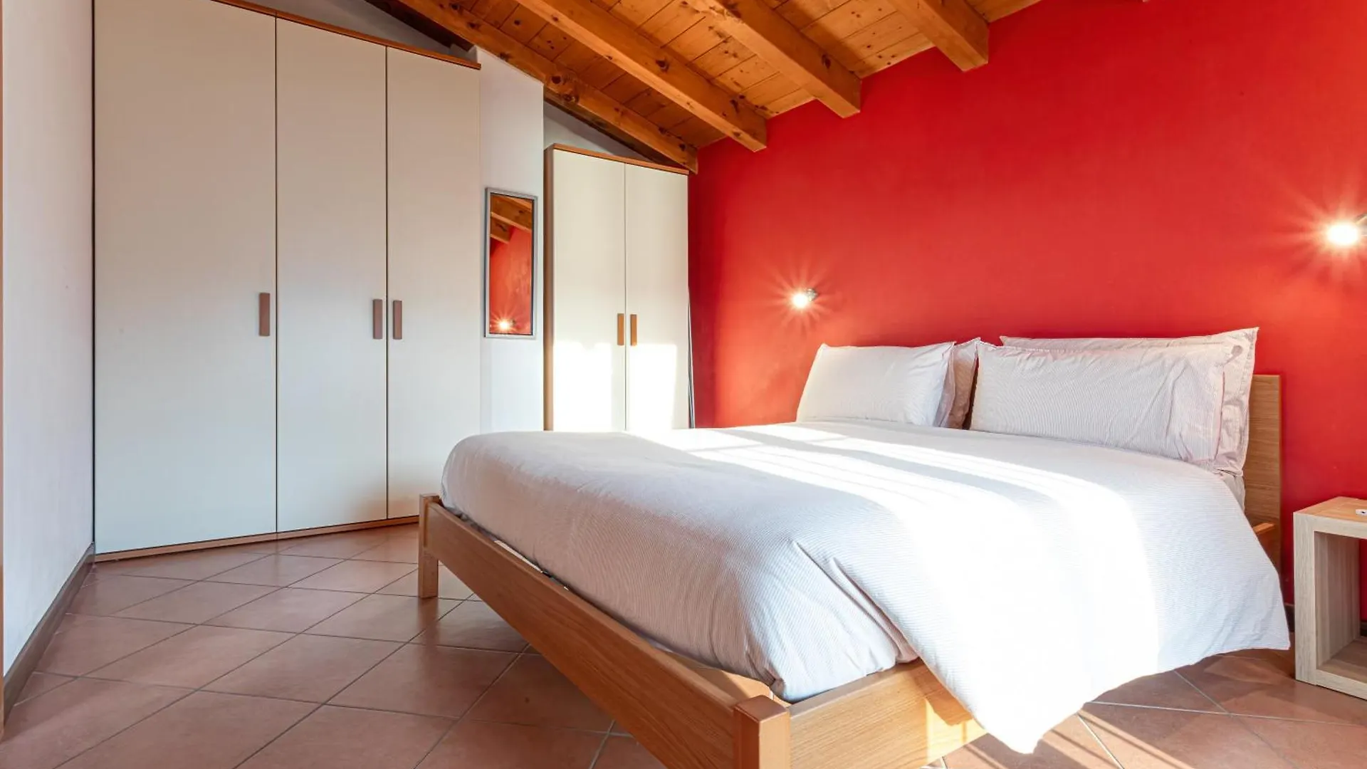 Mansarda Luce Di Lago Lierna Apartment